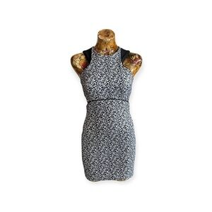 Elizabeth & James body con fitted dress black white sleeveless Sz 2 XS
